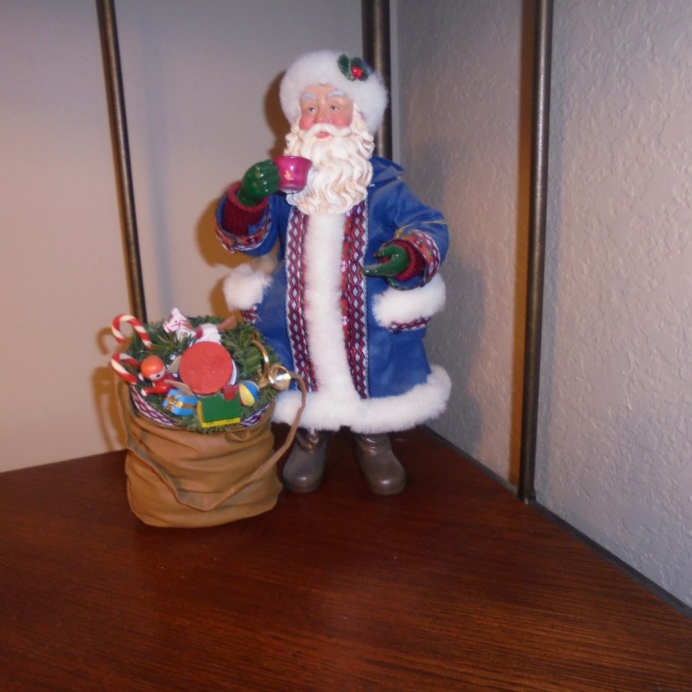 Santa's Tea Time